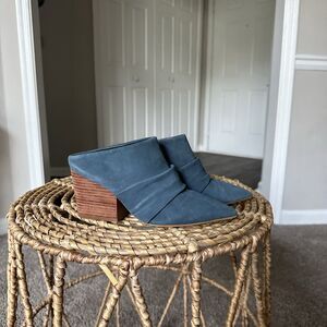 Able  local + global Blue Suede Leather Western Style Mules Sz 6 Made In Brazil